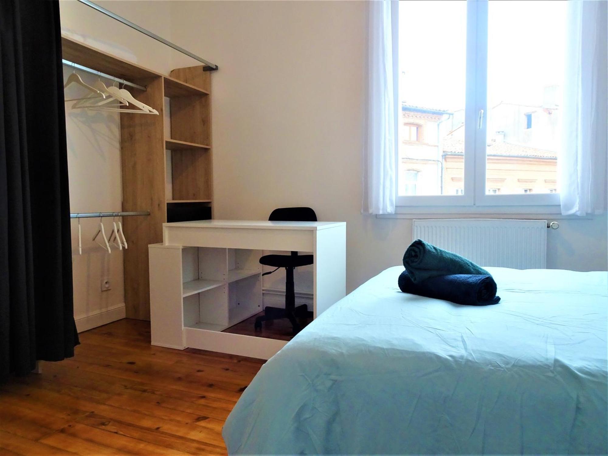 Chambre Privee Et Spacieuse Au Sein D'Un Logement Partage - Central, Quartier Villebourbon - 3 Chambres Doubles - 2 Balcons - Places De Stationnements Gratuites - 5 Min A Pied Gare Et Hypercentre Montauban Eksteriør bilde